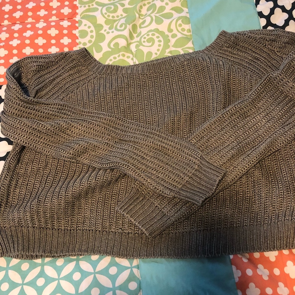 Brandy Melville cropped sweater
